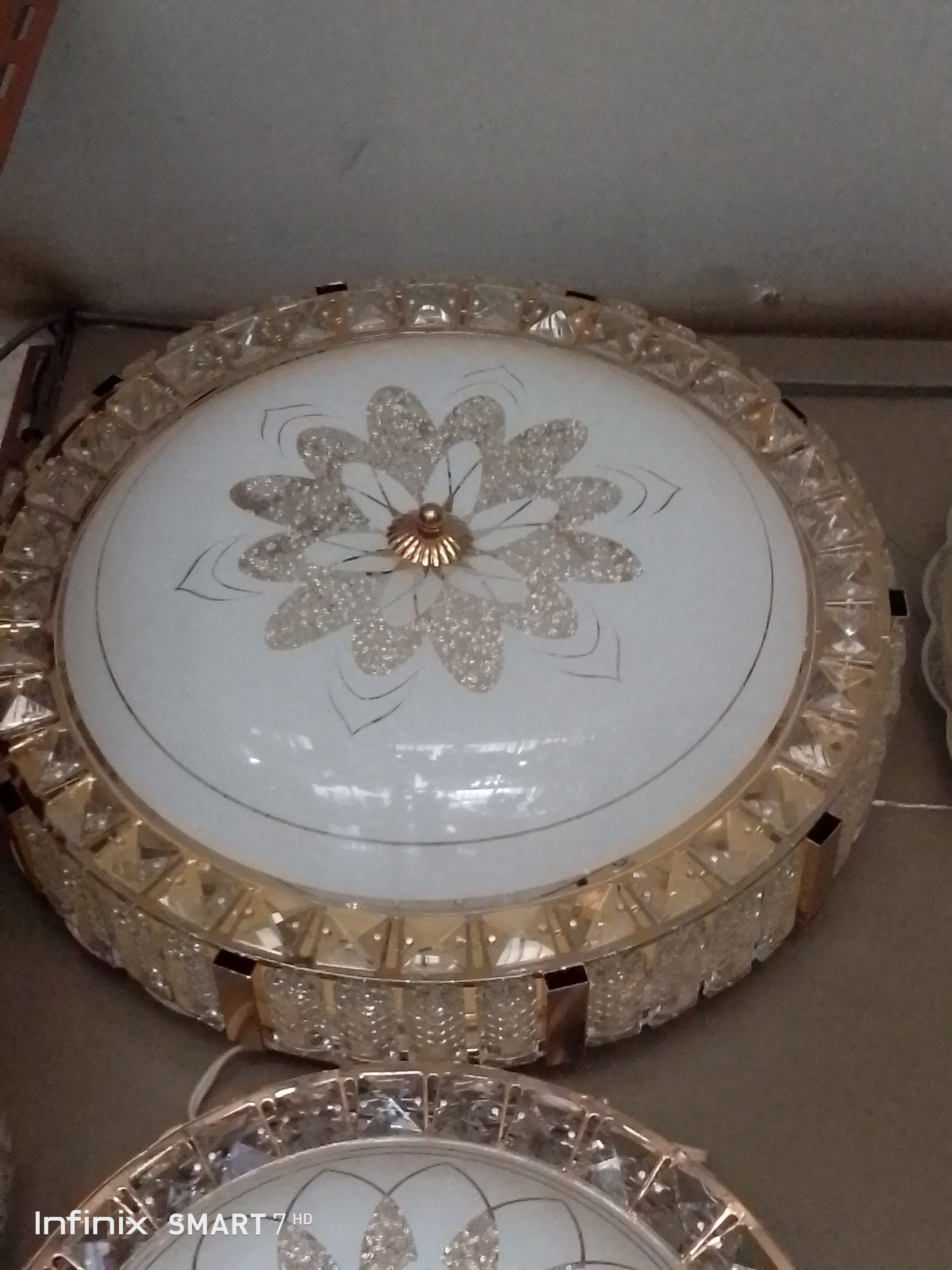 የሳሎን ተለጣፊ መብራት  500ሳይዝ